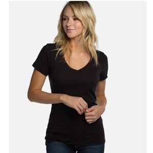 3 Cariloha Bamboo Cotton Black V Neck Tees XS